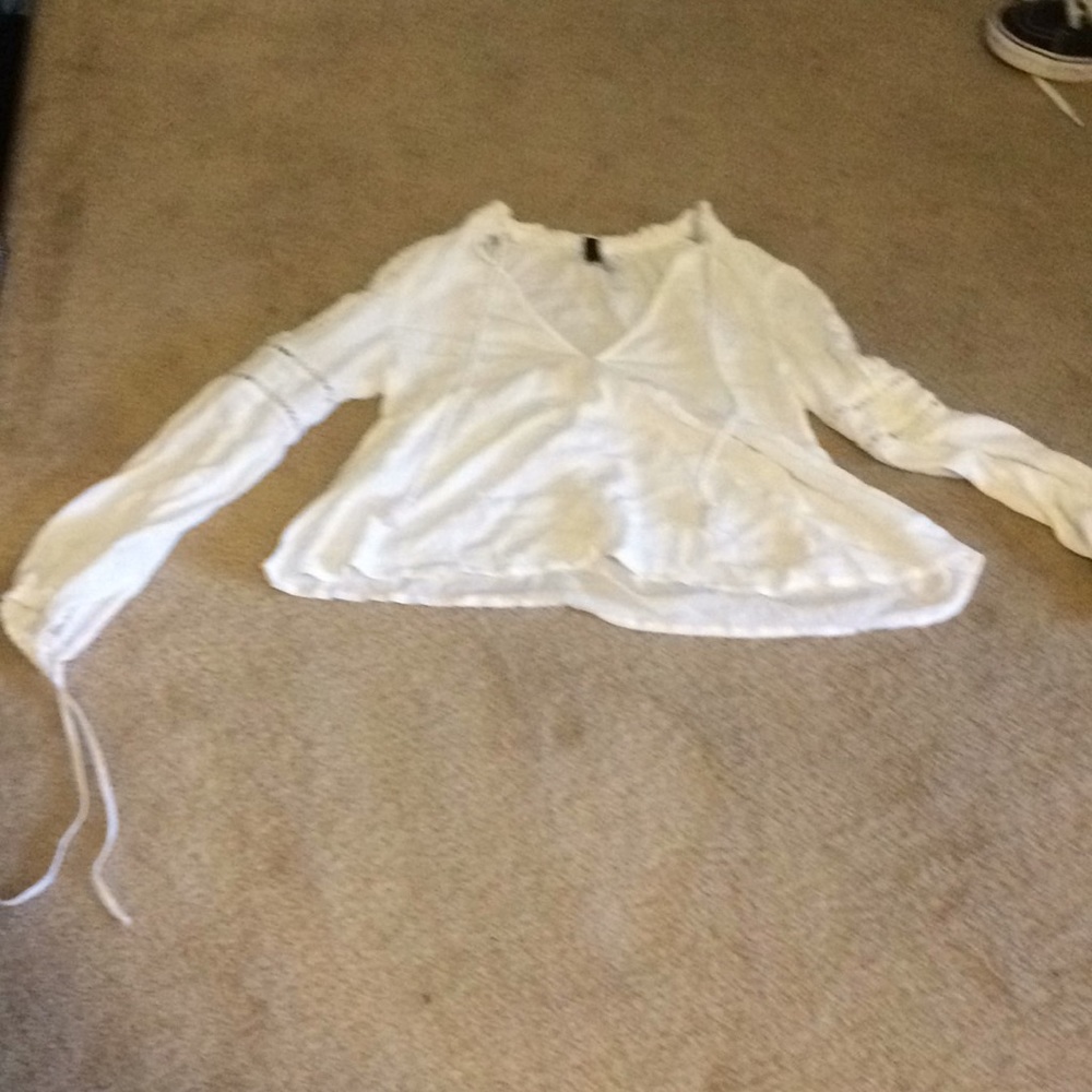 Lace blouse, neck ties into choker